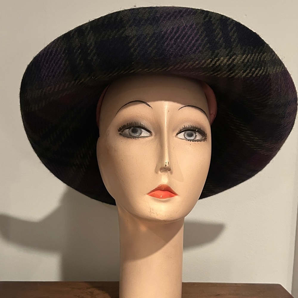 Vintage Frank Olive hat with broad brim faced with black/purple plaid